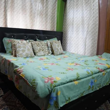 Wani Guest House غولمارغ المظهر الخارجي الصورة