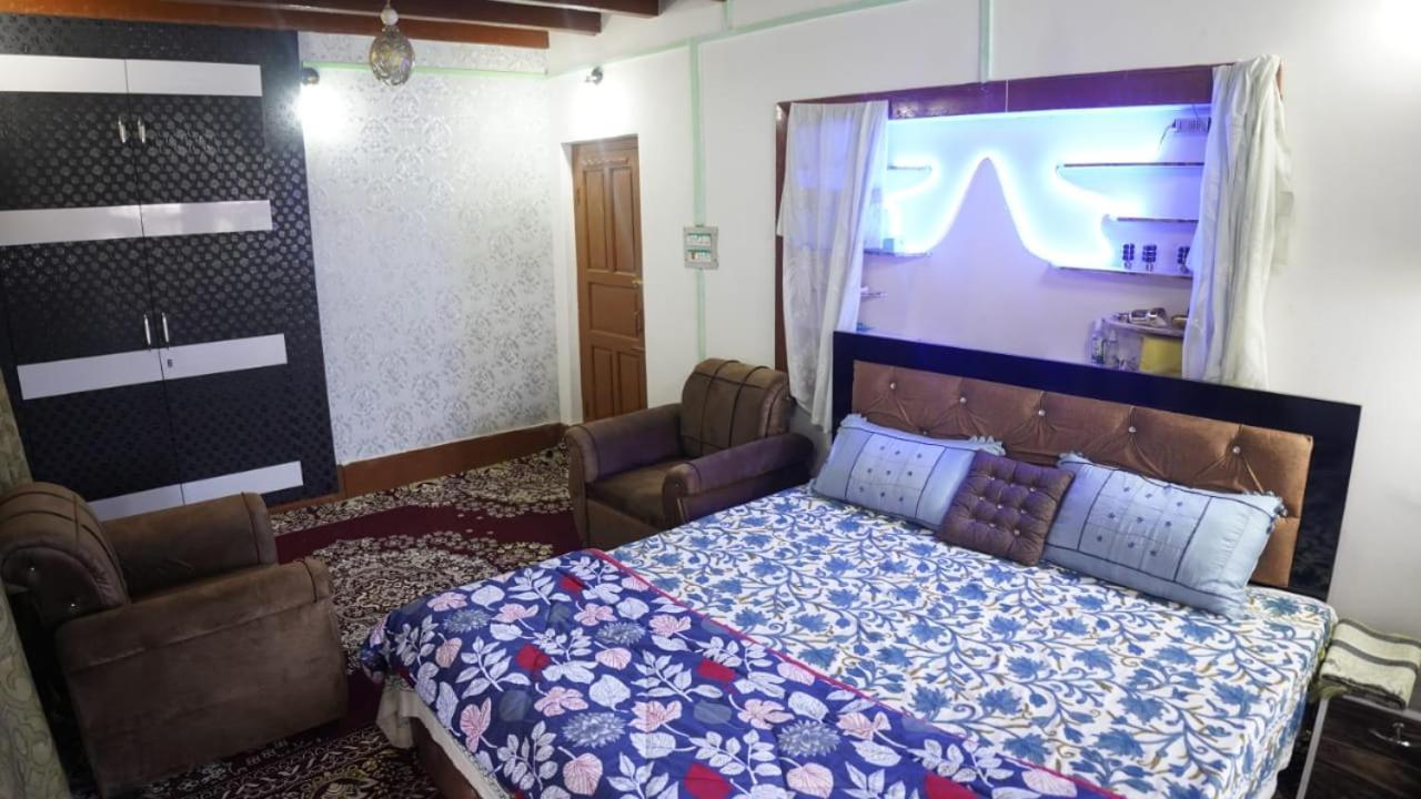 Wani Guest House غولمارغ المظهر الخارجي الصورة