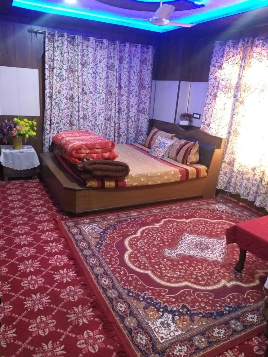 Wani Guest House غولمارغ المظهر الخارجي الصورة